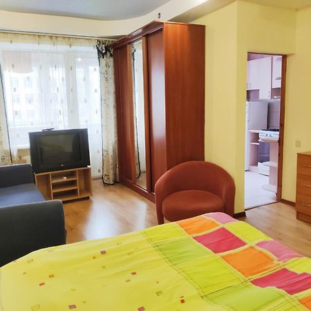 Apartment On Peremogy Square Киев Экстерьер фото